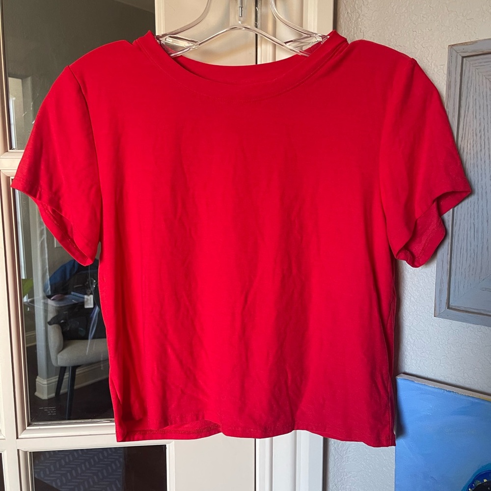 Beyond Yoga Bright Red Short Sleeve Cropped Tee